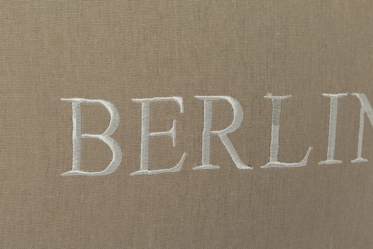 Kissen BERLIN - creme - 45x45 cm 5 Kissen BERLIN - creme - 45x45 cm – Bild 3